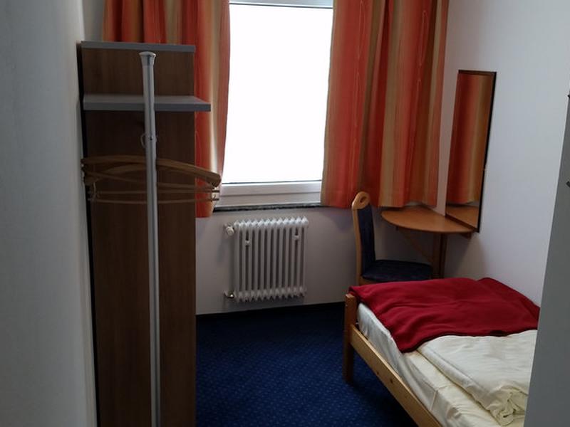 B98A2F98F5F7990C5C8B9E1C25721F22