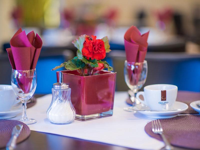 3FB769B73708A5ADC01F329245A971FF