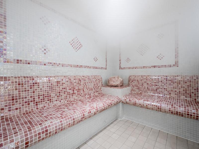 F50623A051C8E31806D151AEFF5D12EE