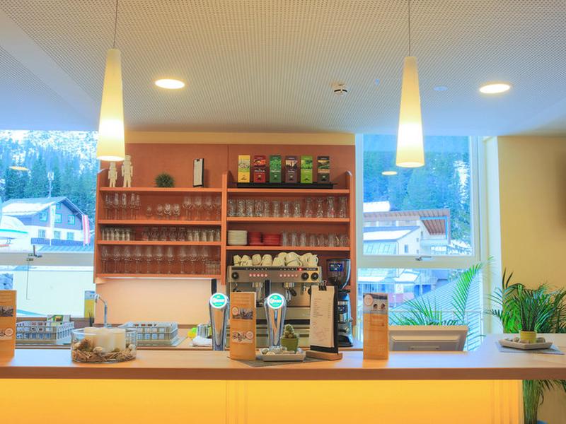 ACB5AB15869B4A430CCB76323726C08B