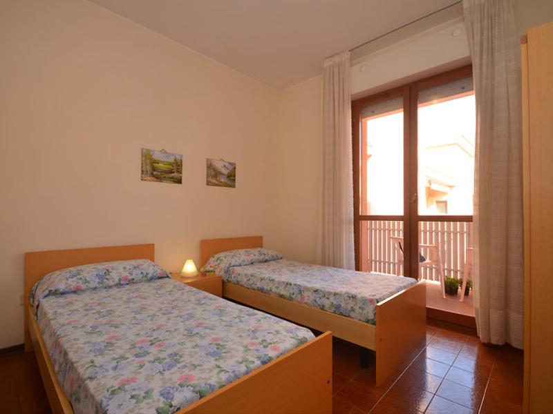 79748113F95FAE754EC5BB7B51E4398E