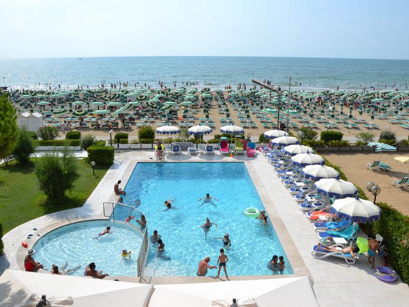 79EDEAEC7511614C4E14BDAF1B901D93