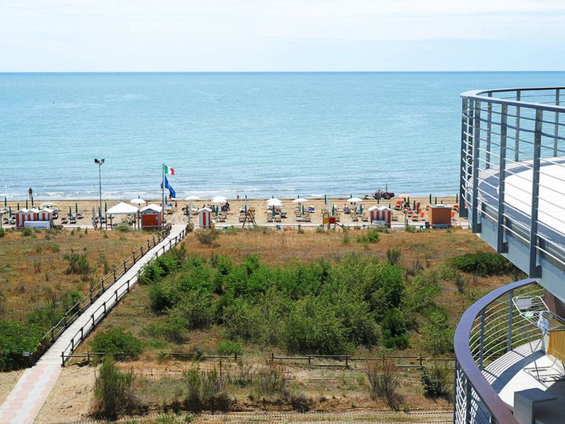 D82201FAA917A352F7FCBA019431B9A7