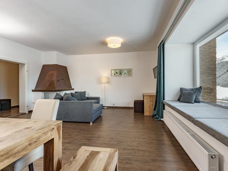 1669A9B1C67073F25D58344BEE33C214