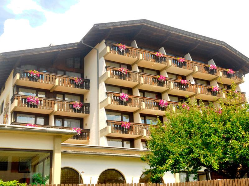 53CF3CF4EF4D1B7598DC949100634D16