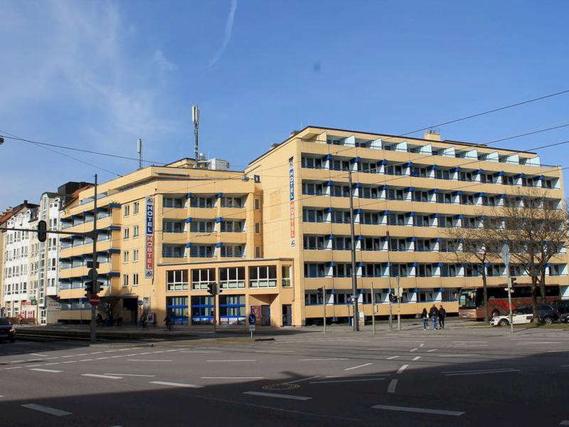 F8EE2B116470C23C6144C322AC7C2185