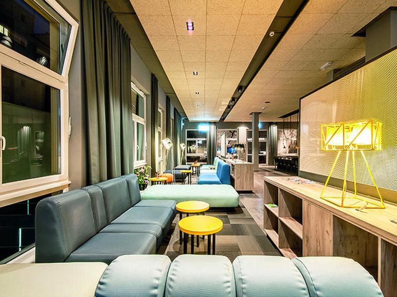 714ADF613A19EB6F7D73E7A9D1B180BA