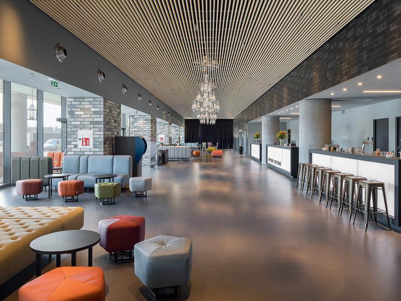 F10A297EA35DB2960256907FBB89BA99