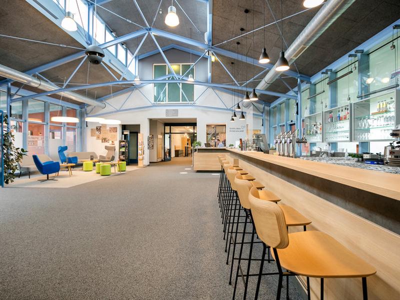 E77E1739AFC19FB83DDB51E8EA13B845