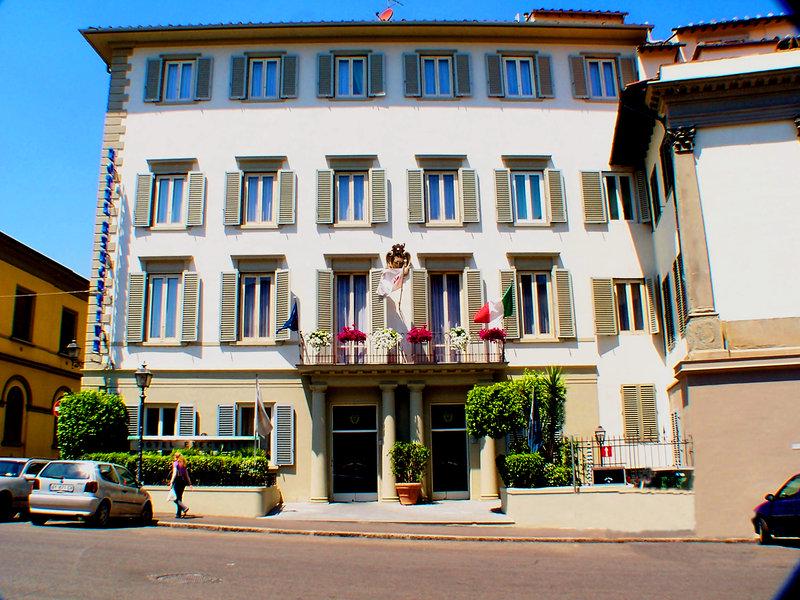 5E5170A74F1529CB4E3C2E32F5B3F537