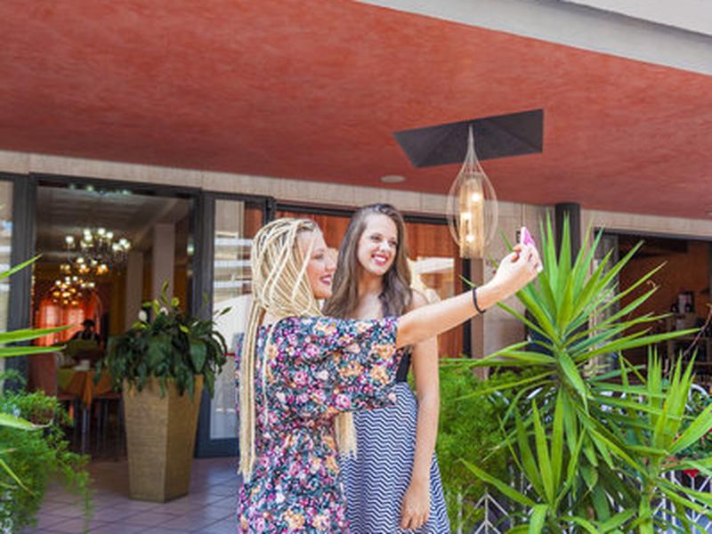 C1027B84028FF62C50A26A0FF05329B1