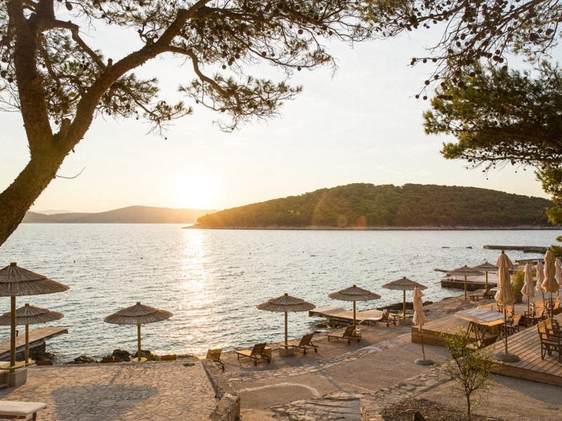 1A0E243C5EE59E4DBC1E1A073BF64322