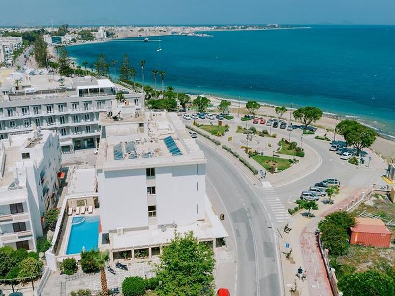 Zephyros Hotel