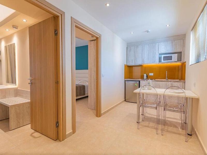 212FF80FCD387C2D235668623021D4FA