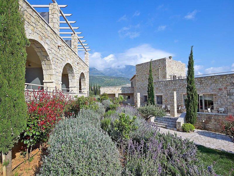 C518CF63BBE9D9B71192B6790F01EAE7