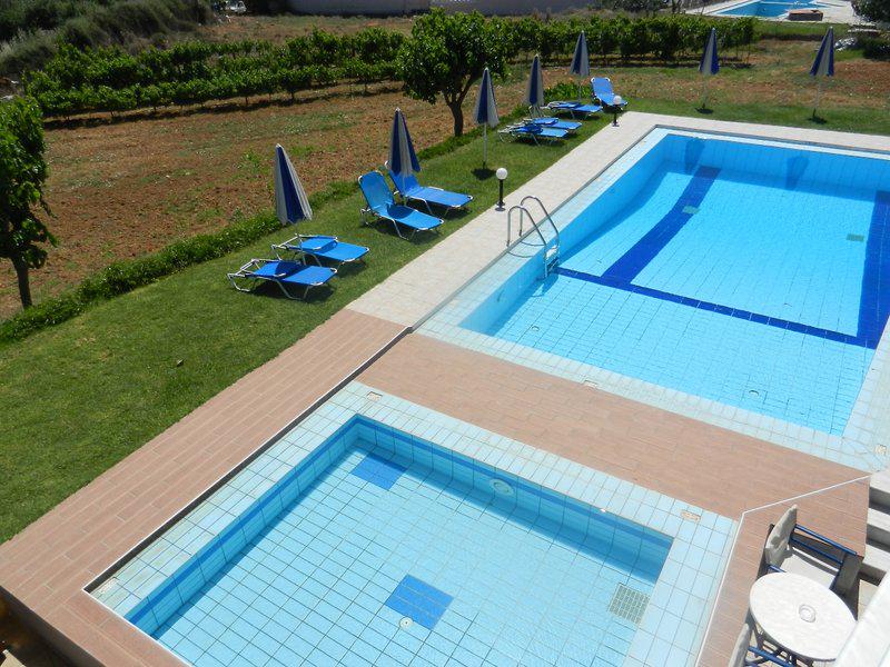 2D693B15187D9A7789E4B4654DB245F8