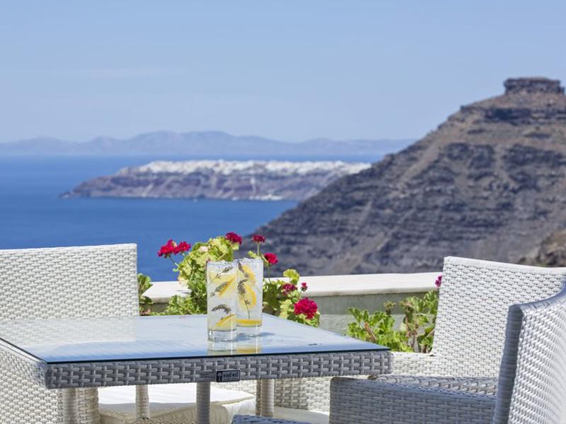 F50B9535E721269D24E3D15E38357674