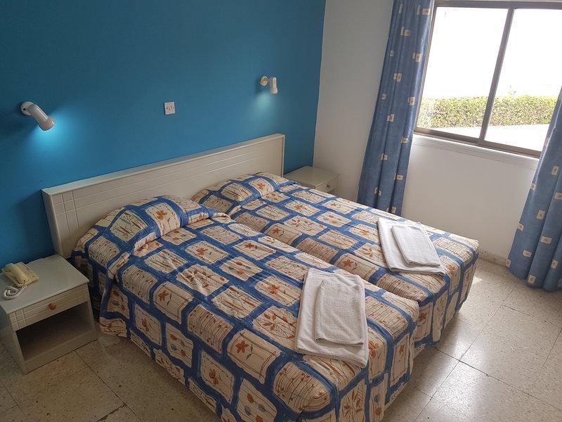 1CD110AEB01B33EDA7AD502B0B7517B8