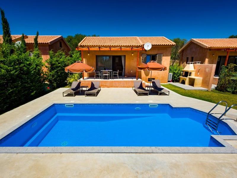 63E3C368A2ACD161F8B7DDF3BB463CEF