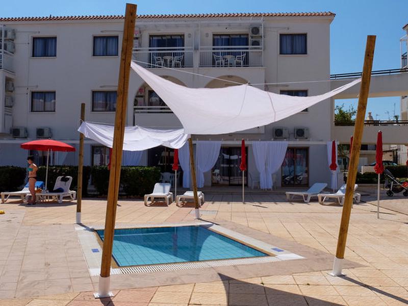 303D16CA9BCD4FA3715B8492AB8E3CF9