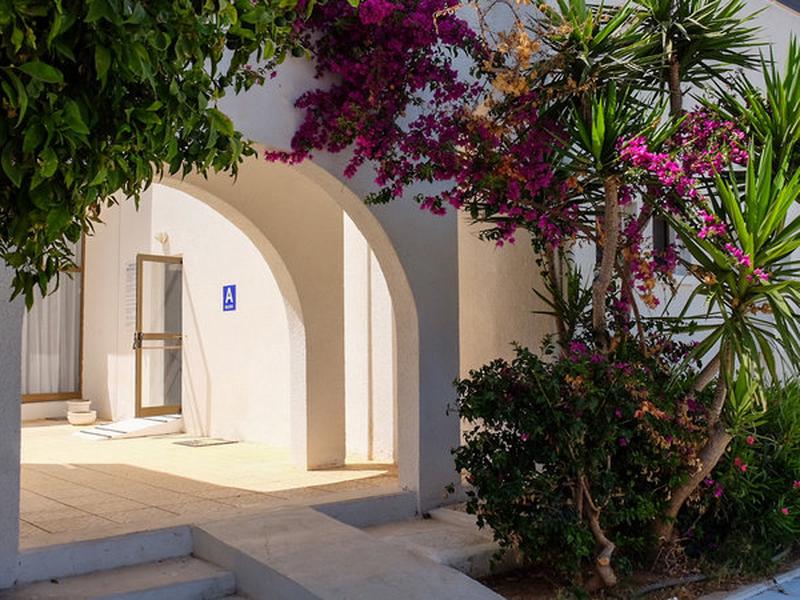 66D2AE1654107AFB777740242F6CA9E7