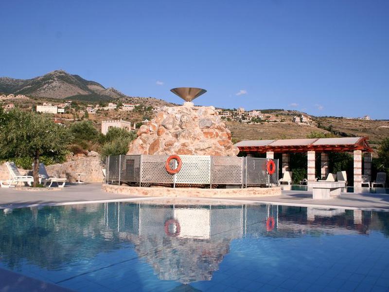 D9907DF88A8F532092469F5A0A8407C9