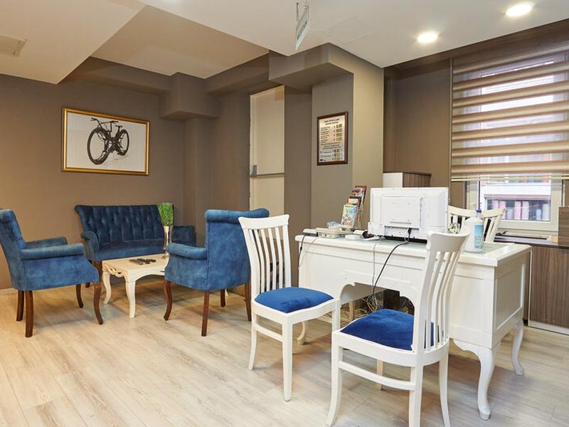 7A595F8F5C06C64E2BCDD7B6324D06E6