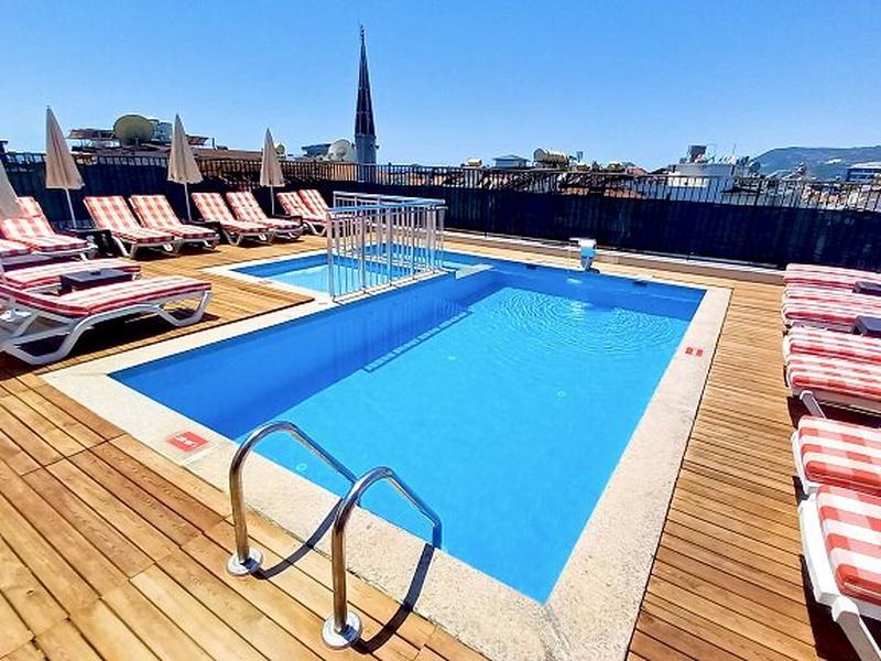 ADB9E7A53127BB1E9AA5A29E92DC088B