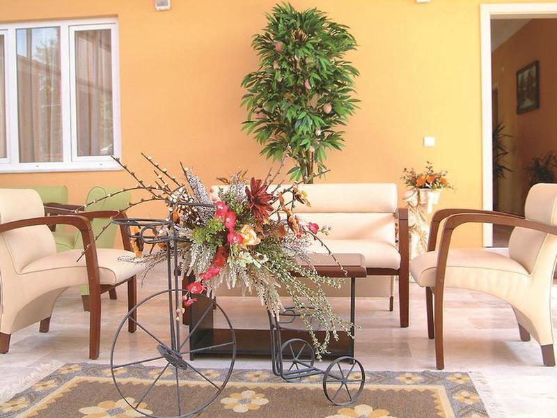 EE4C456E08883C45BA23F35EAF3DB84C