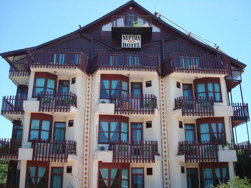 Neptün Hotel