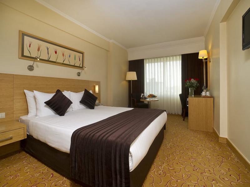 2F9E14DE26E7561D71A174886BE4E544