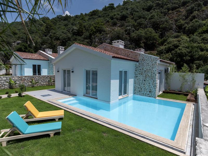 DB641381B87F395F90C5F89BB981BD1D