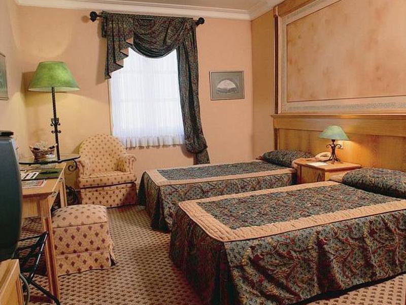 7DE4F71C54DAE3631D635B2AE749817D