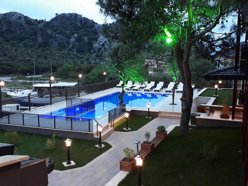 E9BB7D44A07C4E7471DEC417B380325E