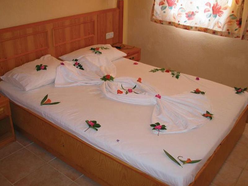 B38411C8A72BDF5E6E949A852737EAFF