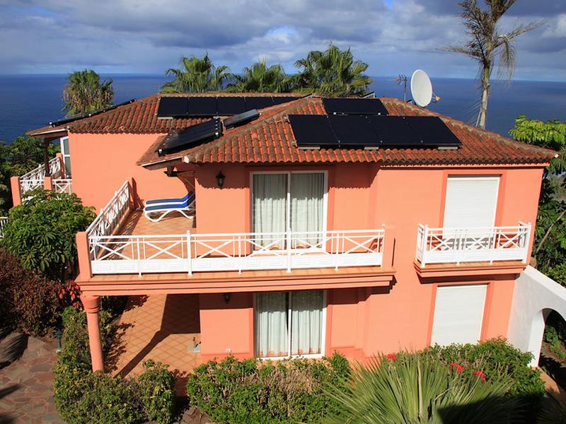 7A7F0BF423C313C6A1BC27C0C6551F20