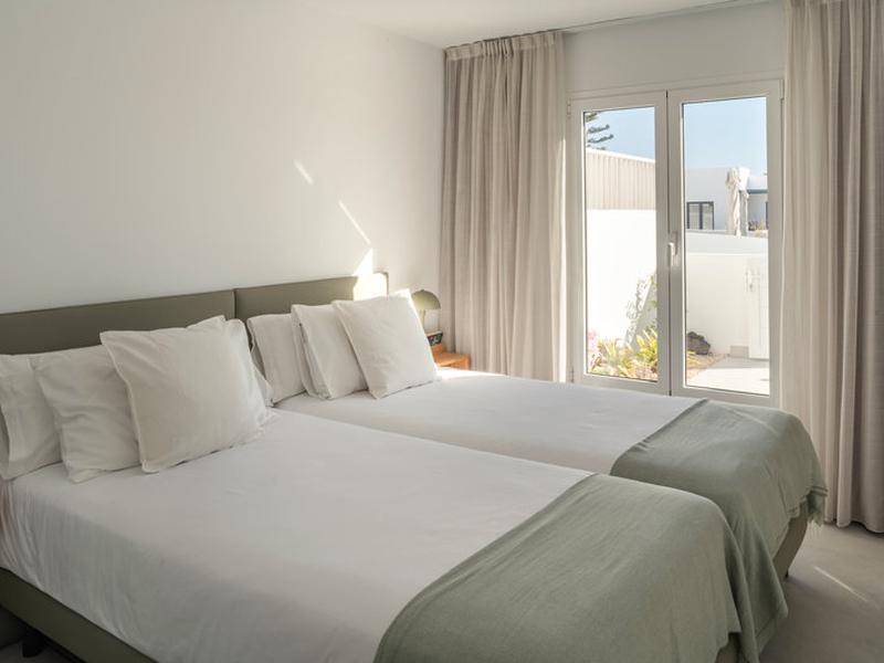 7906E72B0D4F375F1BE02547AA0A265A