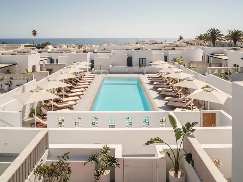 F44F3017E7E4460F045C516948066D39