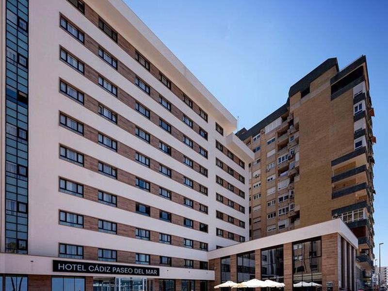 D3BFE989B7E2FD04053865E97F56B120