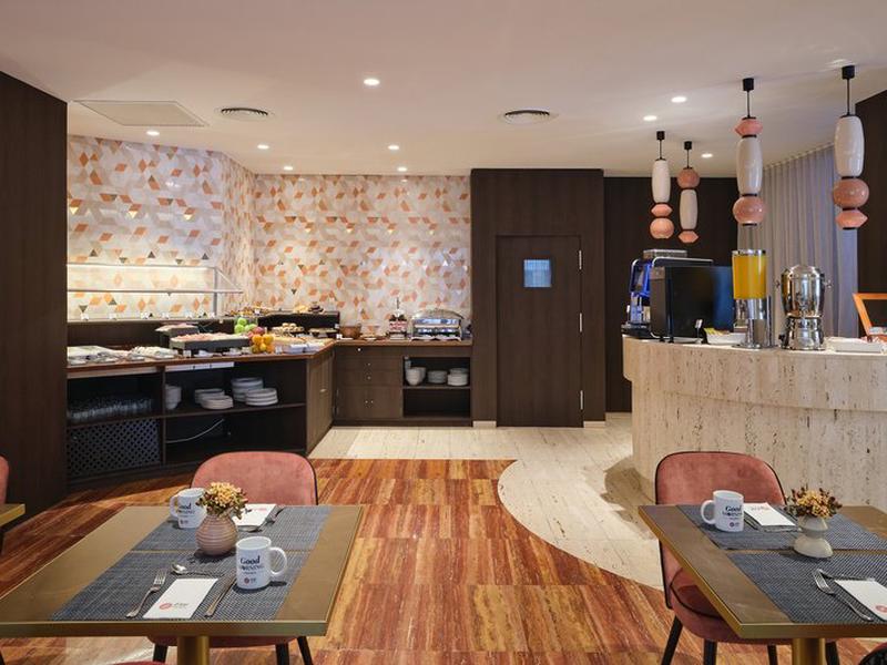 C0228F81BB3CD0D3E548DCD945D13436