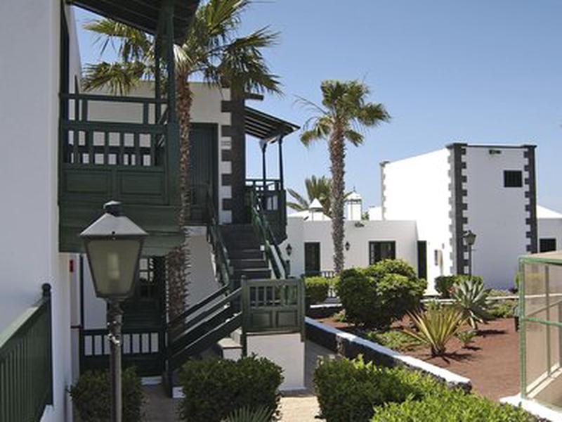 F71DDF4EAC7E594DD054D78E759DE762