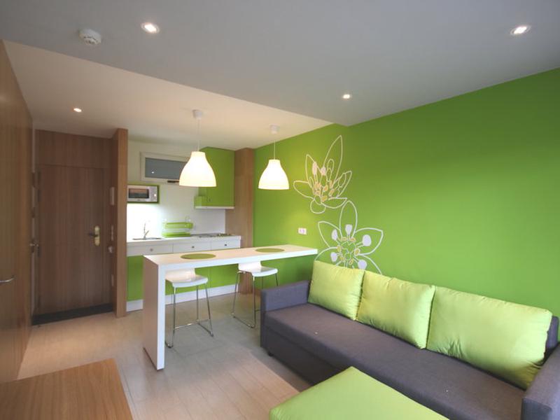 EB9E08DF7B0FF9DDABE15F320281212D