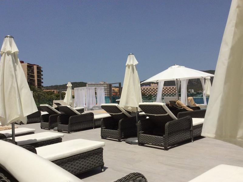 E906E0FC41E1CF2DD597A21B7C0DB0EE