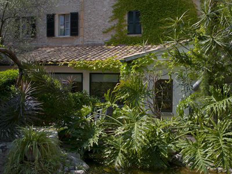 FCE21F4AC4138983017FC36FC1EA38D2