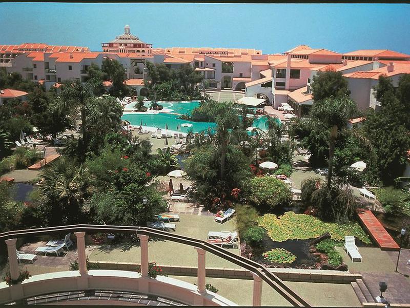 5C77B4BB1CC68AAC0B38F8C68FDF301F