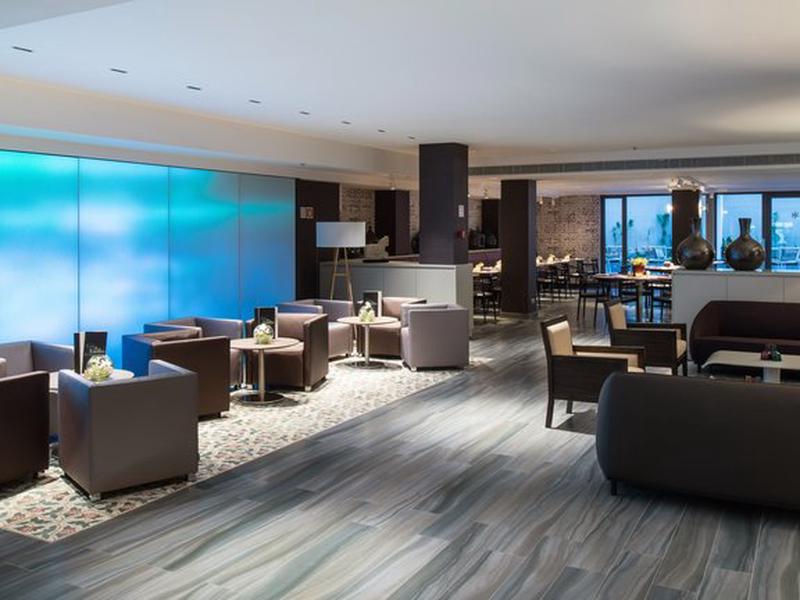 B2BA17BD8B2D2FFC634B90C7E2734A52