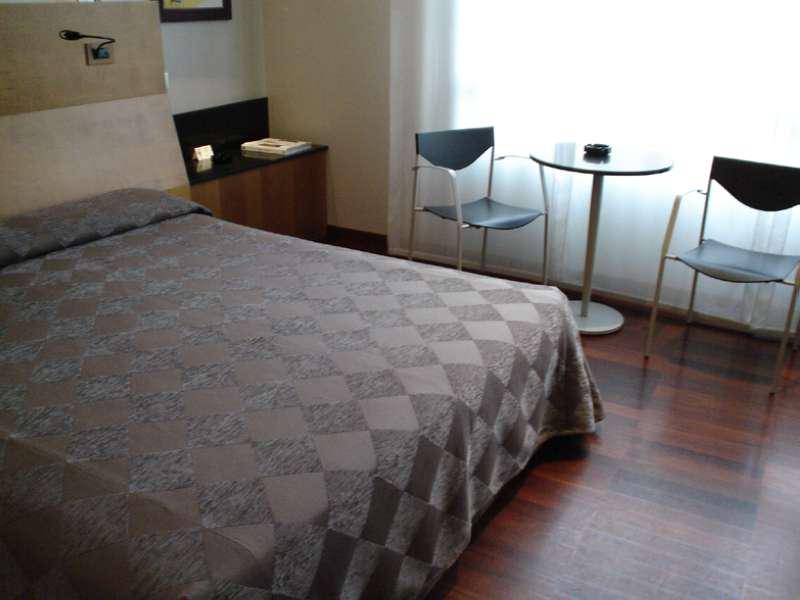 903EEF13E6F797A58D3BD801BC905CB9