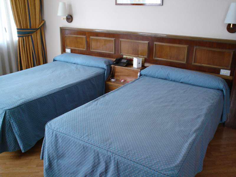 5E5804FB91F4DDDBAAB80EF6107B8FDB