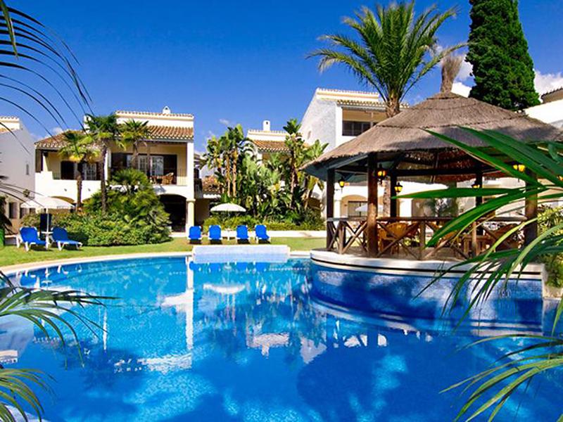 BlueBay Banús