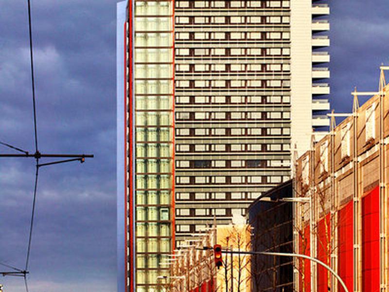 8808F457BD4AFAC82FBBA4D5A4159D99